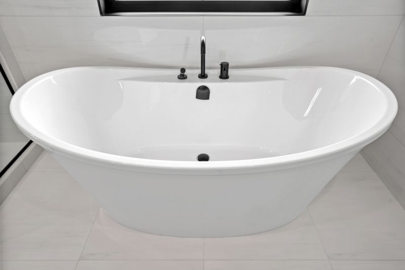 Freestanding Modern Bathtub